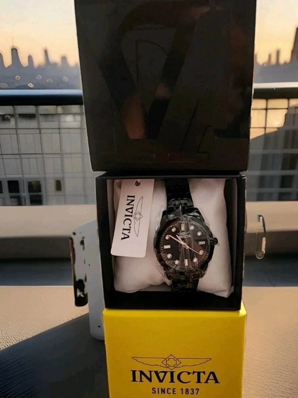 Invicta case bracelet